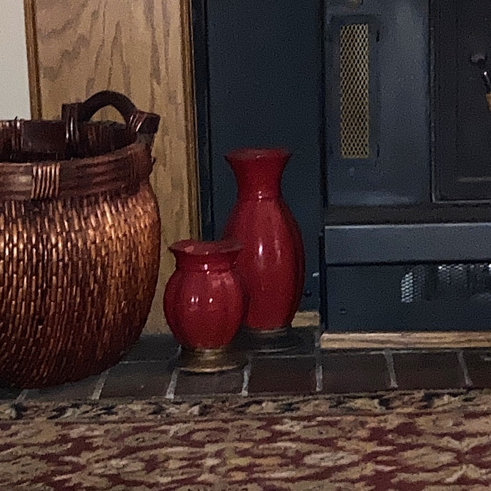 Red large and small glass decor